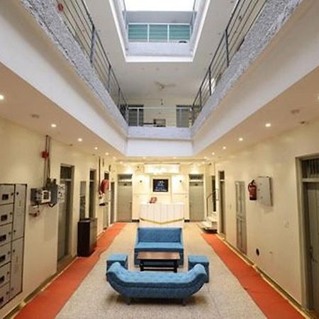 Amrit Hotel Нью-Делі Екстер'єр фото