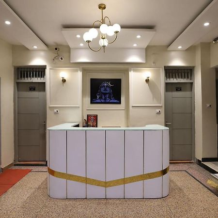 Amrit Hotel Нью-Делі Екстер'єр фото