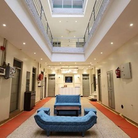 Amrit Hotel Нью-Делі Екстер'єр фото