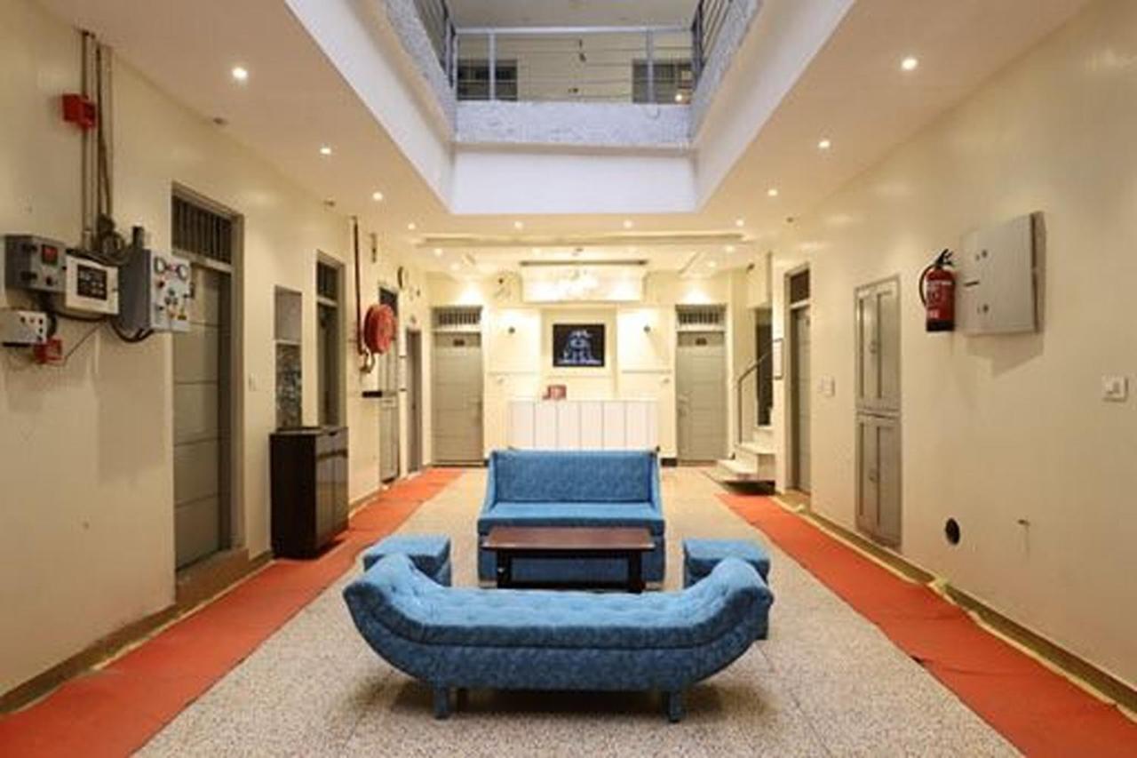 Amrit Hotel Нью-Делі Екстер'єр фото